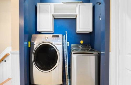 After Dune Delight - Relax and unwind in this fun and spacious 3 story home, Light, Bright, and close to everything! townhouse - Photo 19