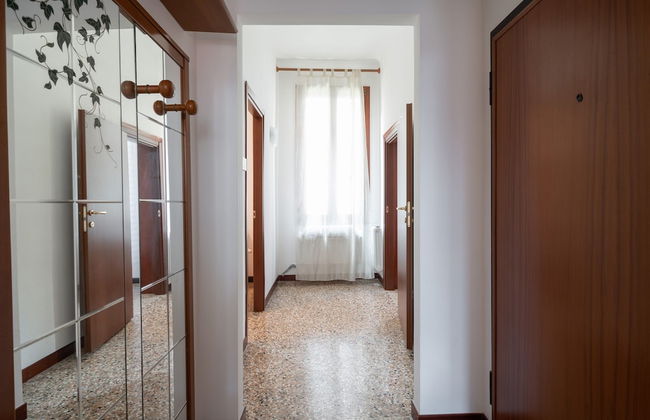 San Polo Canal View Apartments - Photo 33