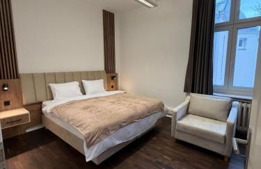 Jomi Stays - Kudamm - Foto 21