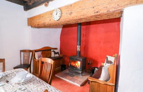 Llwyncadfor Farm - Photo 13