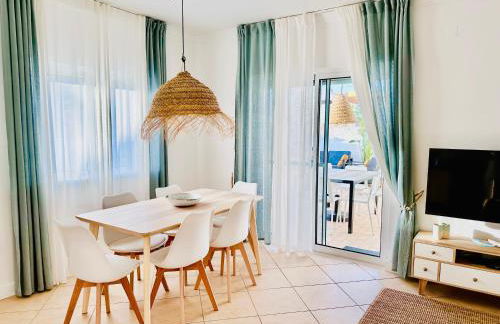 Amazing beach bliss 2br w/private sea view terrace - Photo 8