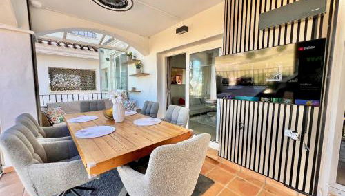 Stunning front line apartment with golf and mountains view - Foto 4