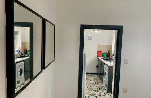 Cheerful - 3 Bed - Serviced Accommodation - In Heart of Northumberland - Sleeps 6 - Foto 14