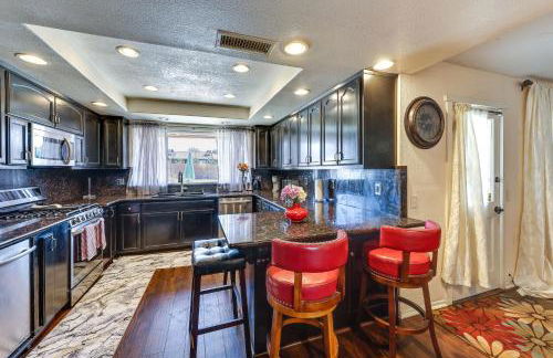 Spacious Apple Valley Home with Pool and Yard! - Foto 11