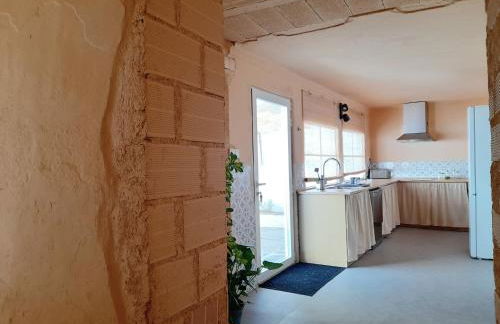 StoryHouse33 - Casa com histórias, pátio e jacuzzi - Foto 29