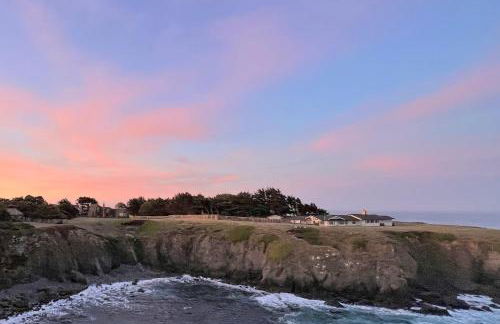 Oceantfront Estate with Luxury Kitchen & Game Room - Photo 46