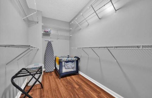 Family Home w FirePit GameRm Patio BbqGrill - Foto 28