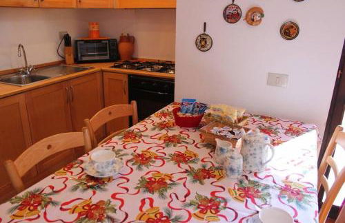 Comodo appartamento in Sila Moccone-Camigliatello - Foto 10