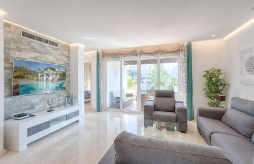 Hanami Alcazaba Beach Penthouse - Photo 5