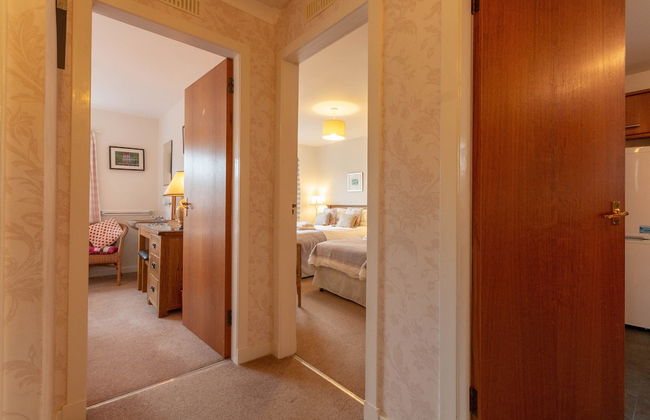 Beachview Holiday Flat 2 - Photo 7