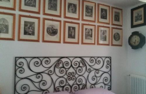 Casa Intignano - Camera con bagno e portico vista lago - Foto 30