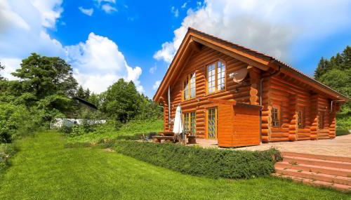 Luxus-Ferienhaus Blockhaus Chalet Nr 2 Toplage am Feldberg mit Sauna, Outdoor-Hottub, Kamin auf 1300m üM - Foto 3