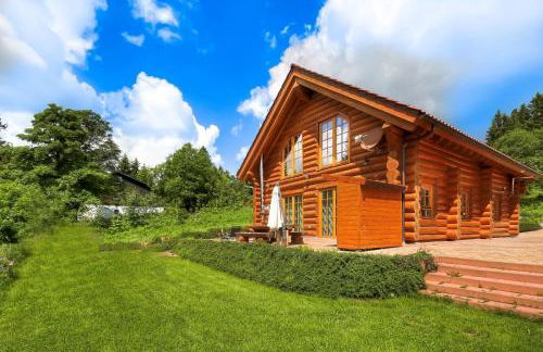 Luxus-Ferienhaus Blockhaus Chalet Nr 2 Toplage am Feldberg mit Sauna, Outdoor-Hottub, Kamin auf 1300m üM - Foto 3