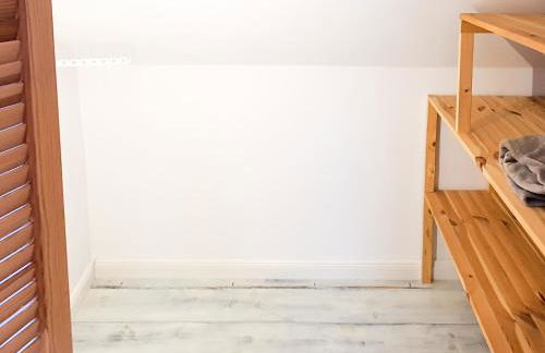 Friendly Home - "Helles Dachstudio" Köln Bonn Phantasialand - Foto 21