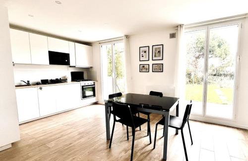 La Villa Champagne - Proche du Centre, Paris, Aéroport CDG et Parc Exposition Villepinte - Foto 6