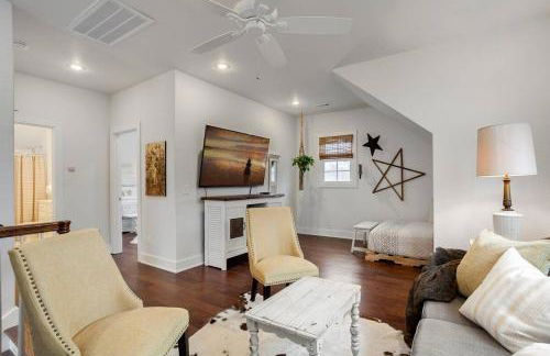 The SoFay Farmhouse- 1 MI From U of A - Foto 32