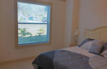Port Charlotte Palms-Pet friendly, Heated Private Pool and Mini Orchard - Foto 45