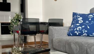 Lux Hill Skyline - Free Private PARKING - Foto 5