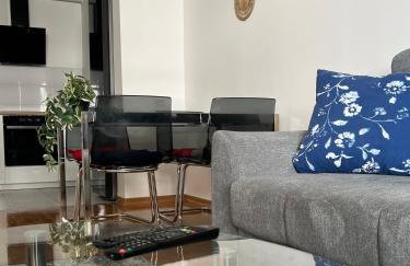 Lux Hill Skyline - Free Private PARKING - Foto 5