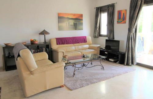 Fabulous 2 bed apartment on Las Ramblas Golf - Foto 8