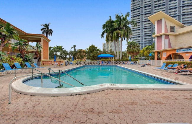 Hallandale Beach Vacation Home Pool Miami - Foto 1