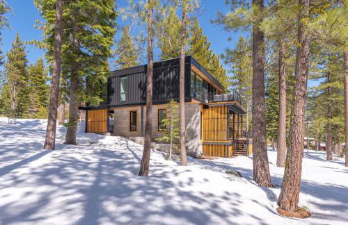 Modern Eco Retreat with Hot Tub and Views - Foto 40