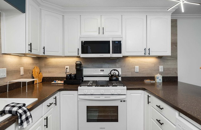 Stunning Newly Renovated Modern Beach House - 7633 - Foto 89