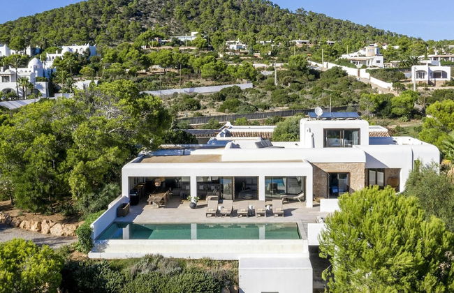 Lavish Villa Overlooking Es Vedra - Foto 1