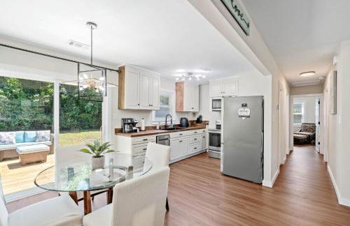 Cottage Under the Magnolia Trees - Photo 10