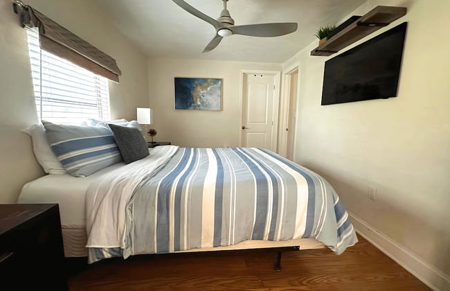 Charming 1940 Waterfront 2br-2ba Condo 2 Bedroom Condo by RedAwning - Foto 7