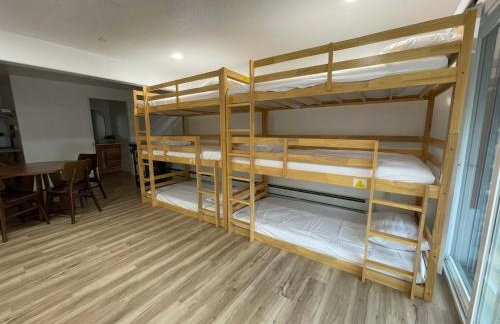 Large Off-Grid Luxury Cabin- creek land & views - Foto 29