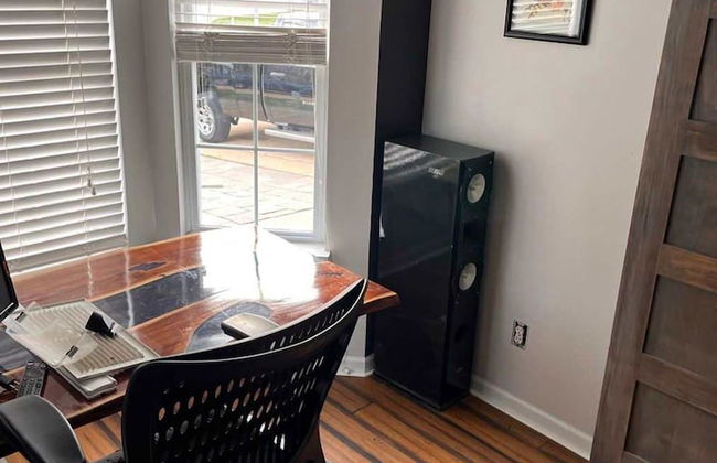 Remodeled and Inviting Free EV Charging Station Level 2 - Photo 5