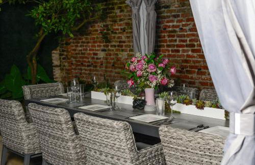 Best Location! 4 BR! Next to French QT by YouRent - Foto 95