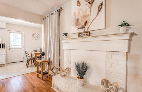 Near Parks & Shopping- Hickory Ridge Hideaway - Foto 20