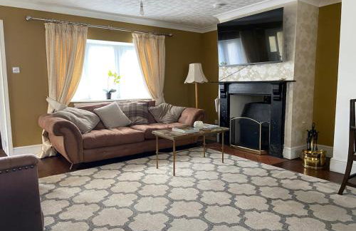 Charming Countryside Retreat Fast Wifi - Photo 18