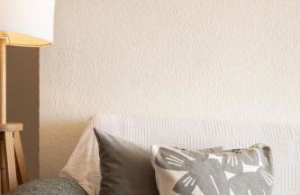 LETS HOLIDAYS Beach front apartment in Gavà Mar, Pine Beach - Photo 9