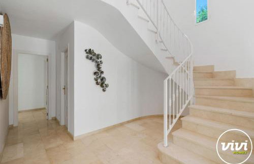 ViVi Homes - Villa Torre Alta - Sea views - pool - terrace - Photo 38