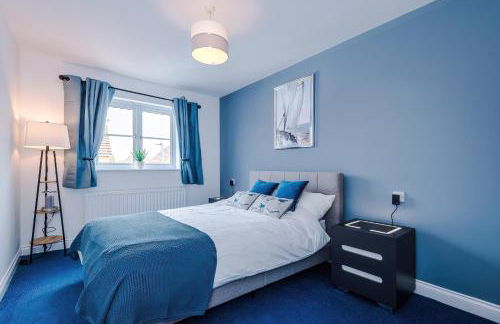 Beach Retreat with Hot Tub Sleeps 8 - Foto 6