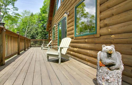 Londonderry Chalet w/ Deck, Fire Pit & Views! - Foto 2