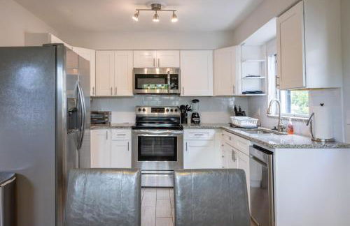 Newly Reno - Backyard Oasis, South Tampa Pool Home - Foto 6