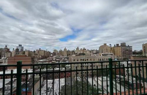 Sunny Fully Furnished Studio in Chelsea - Photo 9