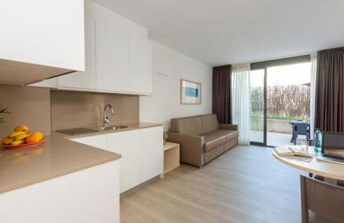 Atenea Park - Suites Apartments - Photo 106