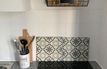 Studio vert idéalement situé gare cœur de ville et accès direct bus futuroscope - Foto 6