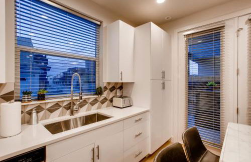 Old Town Swank - Brand New to Brewery District! - Foto 45