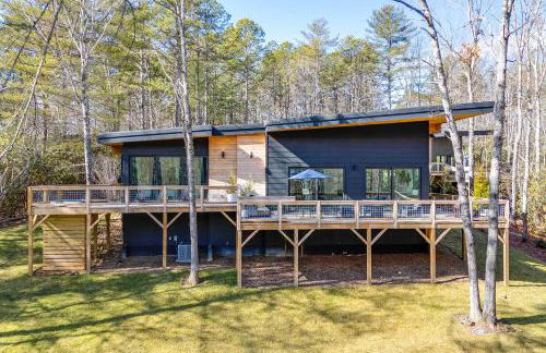 Hot Tub and Fire Pit Modern North Carolina Retreat - Foto 28