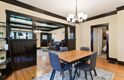 Quaint South Hill Home w Luxury King Bed and Wifi - Foto 18