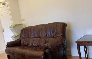 Luxurious home away from home - Photo 14