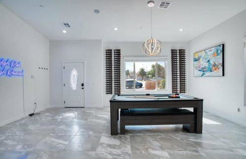 VEGAS OASIS CLOSE 2 STRIP! Private Hot tub & Heated Pool - Foto 69