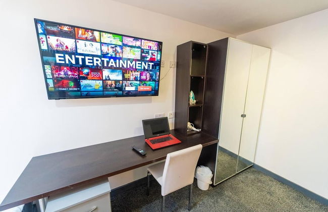 Spacious Comfortable Studio Near the University - Photo 28