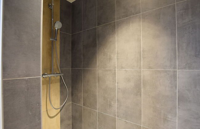 Serene Garden Retreat - Photo 24